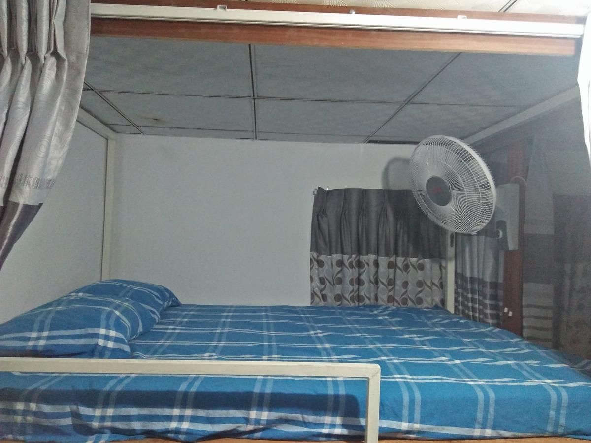 Kingfisher Hostel อนุราธปุระ ภายนอก รูปภาพ