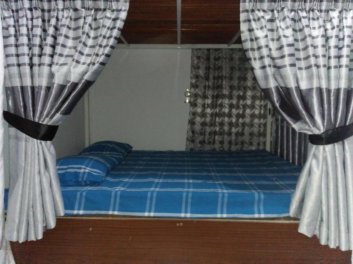 Kingfisher Hostel อนุราธปุระ ภายนอก รูปภาพ