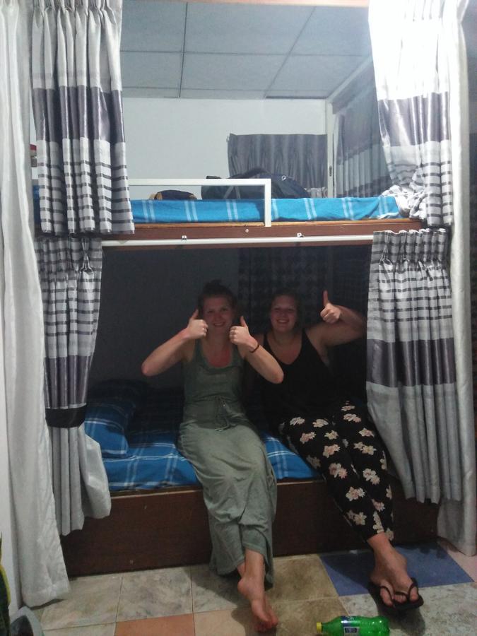Kingfisher Hostel อนุราธปุระ ภายนอก รูปภาพ